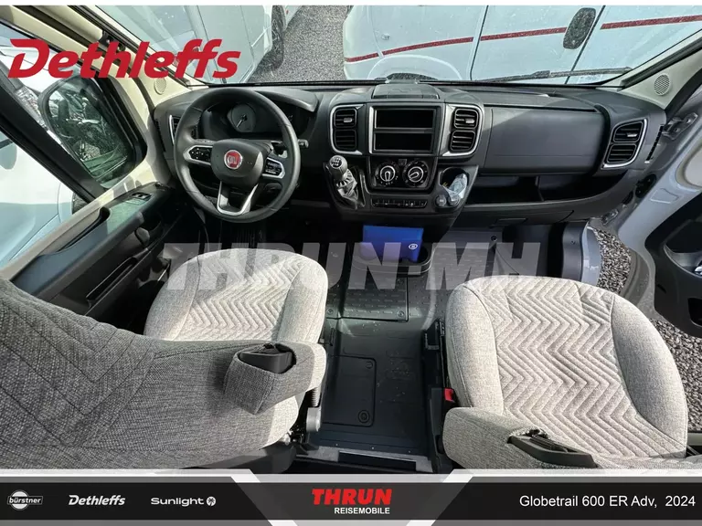 3_Globetrail600ERAdv_Fahrerhaus.jpg
