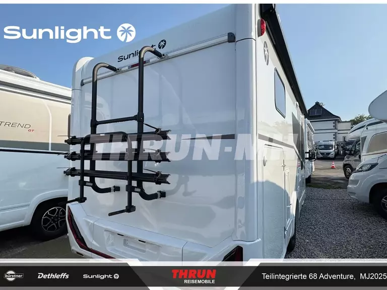 2_T68Adv_hinten-rechts.jpg