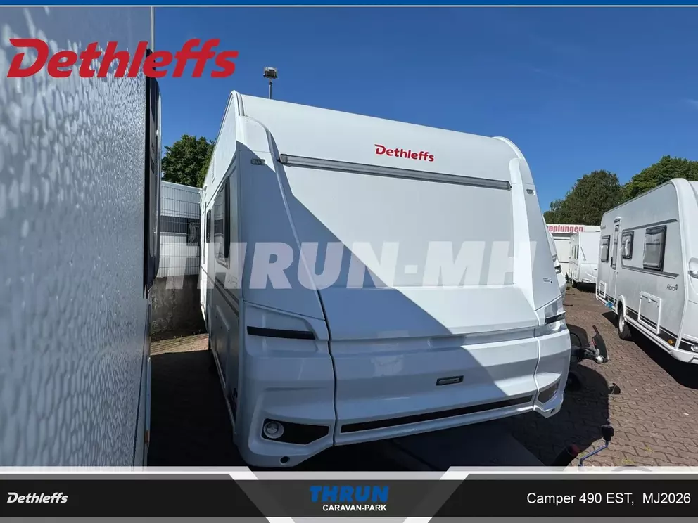 2_Camper490EST_vorne-rechts.43375010.jpg