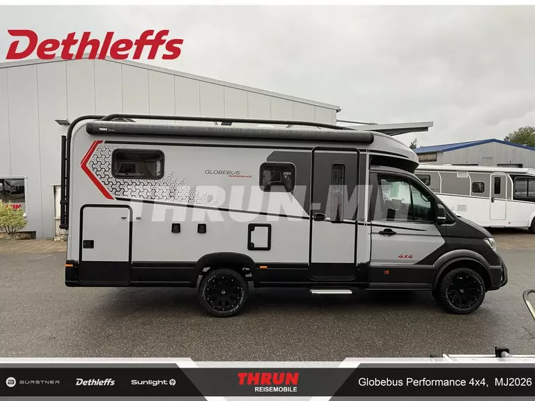 2_GlobebusPerformance4x4_rechteSeite.jpg